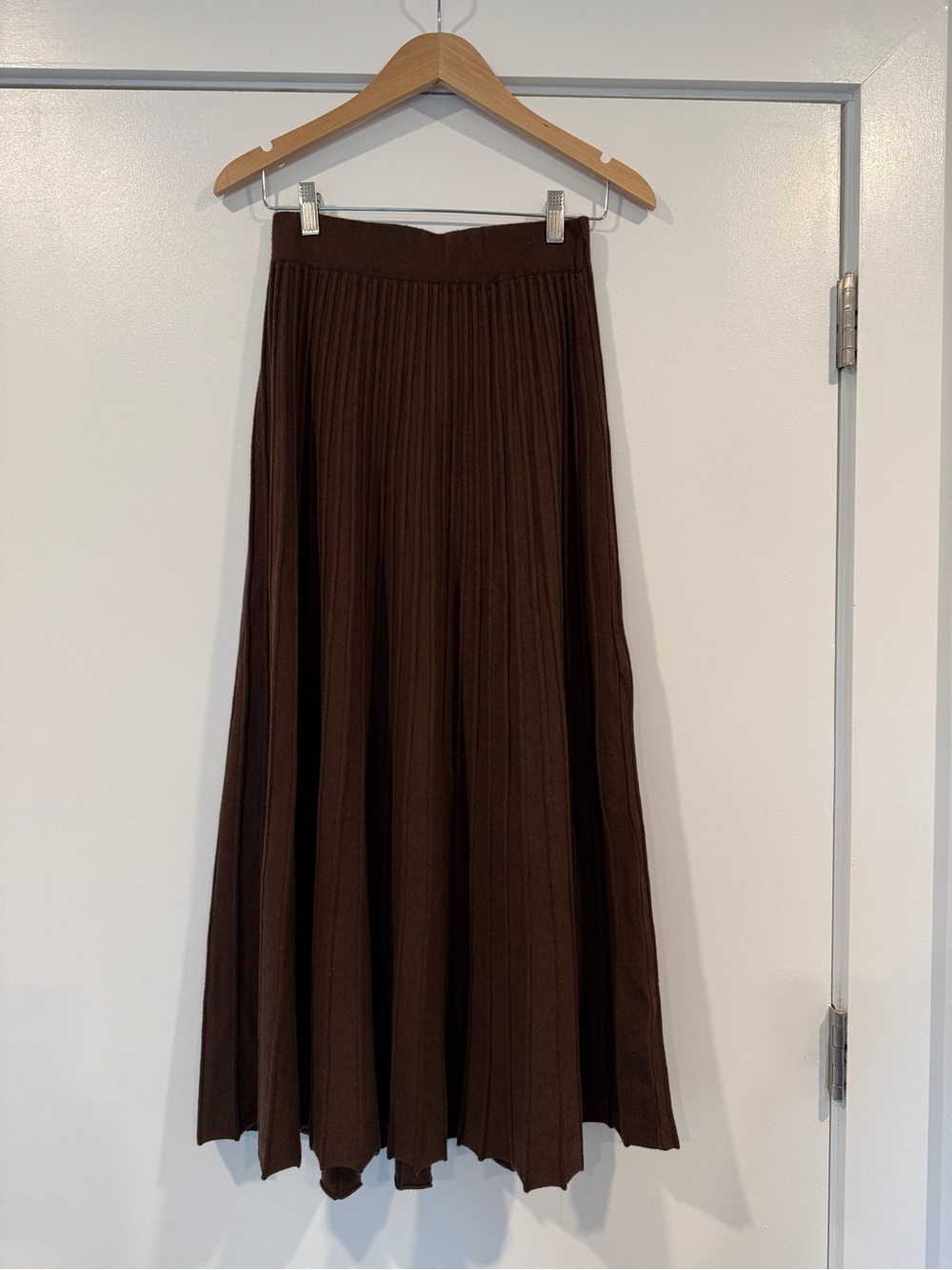 Brown pleated maxi skirt